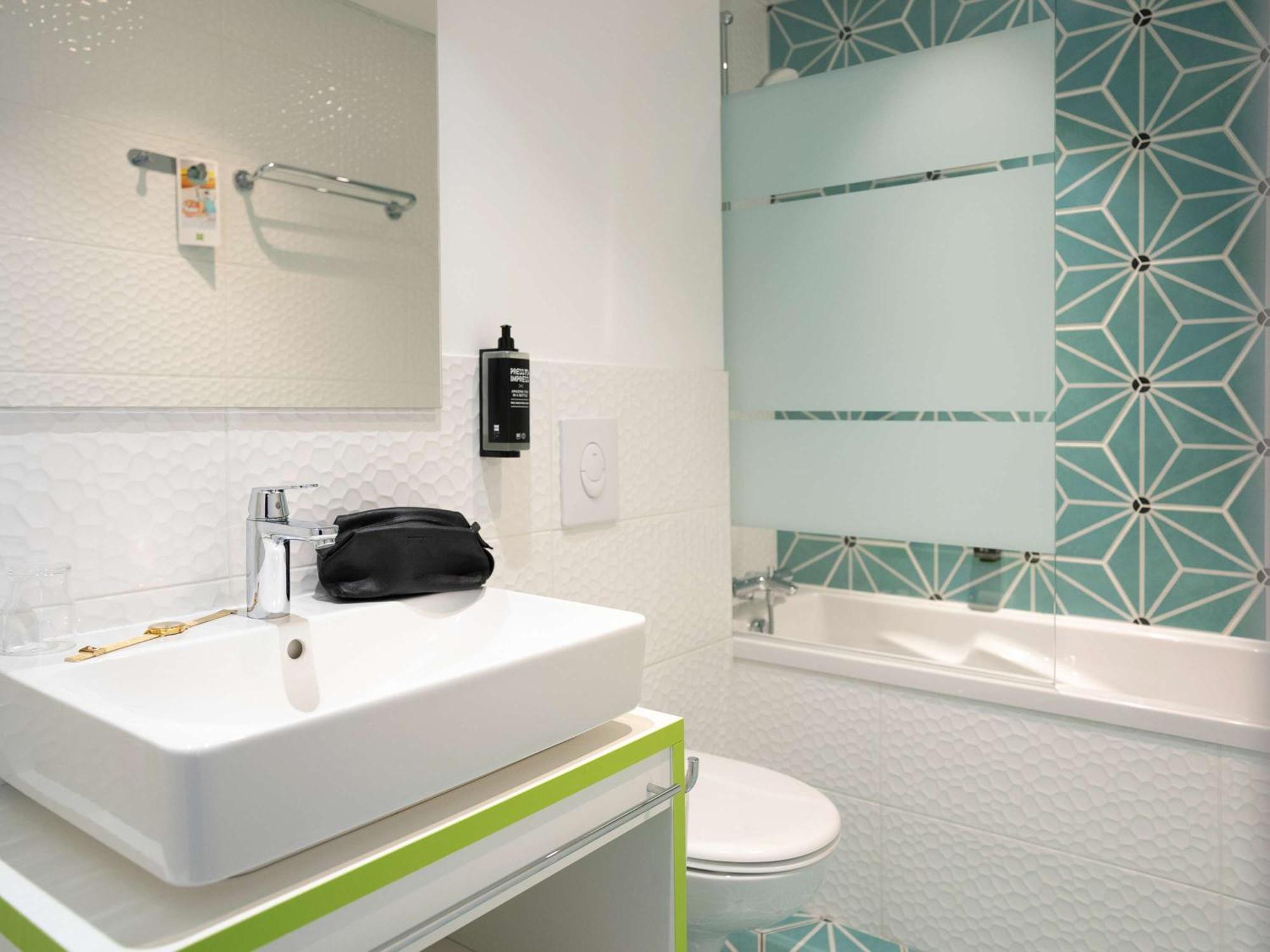 Ibis Styles Fougeres Hotel Beaucé Exterior photo